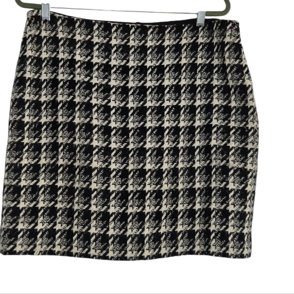 White House Black Market Black and White Checkered Mini Skirt
